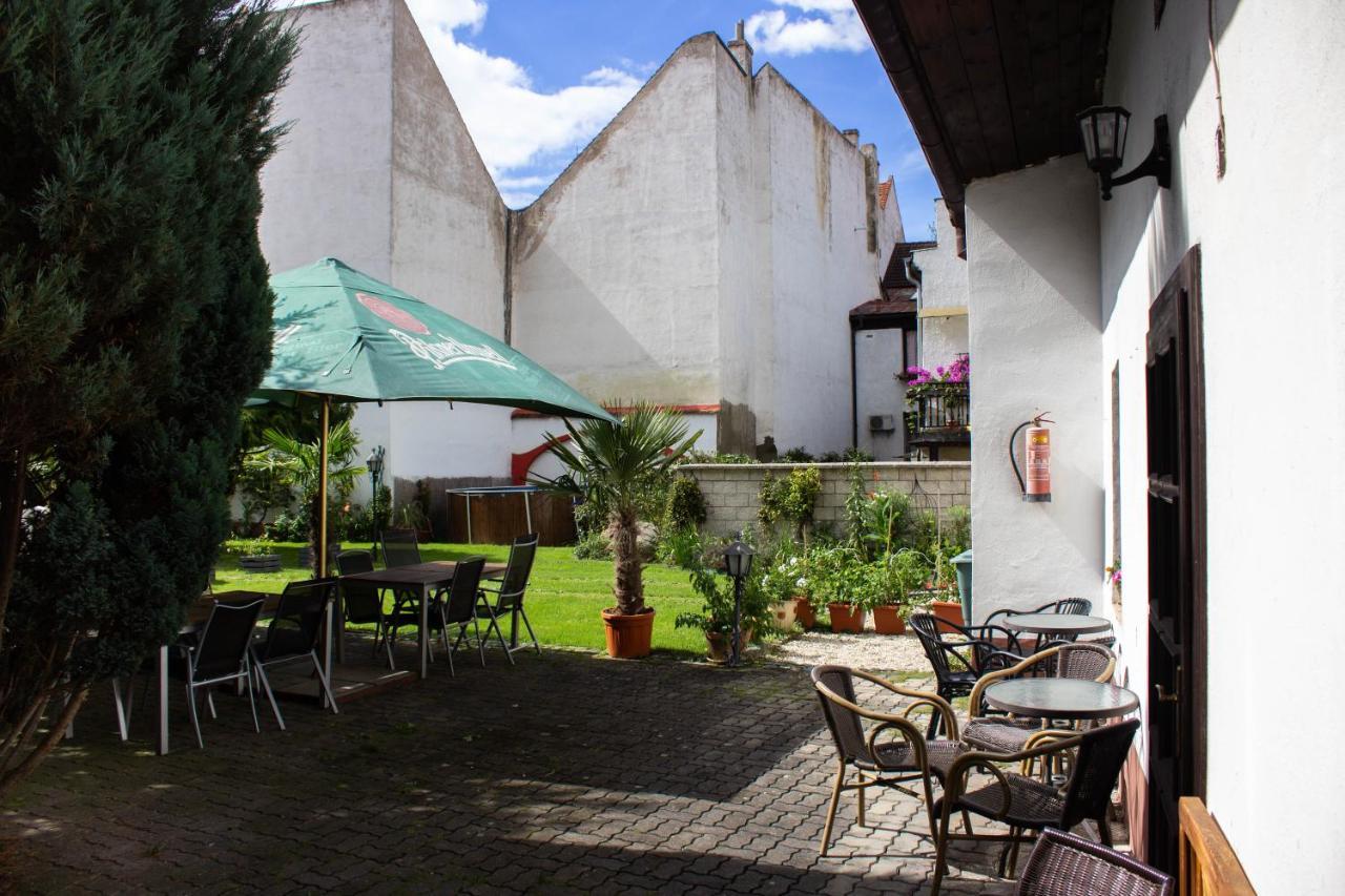 Hotel Rychta Netolice Exterior photo